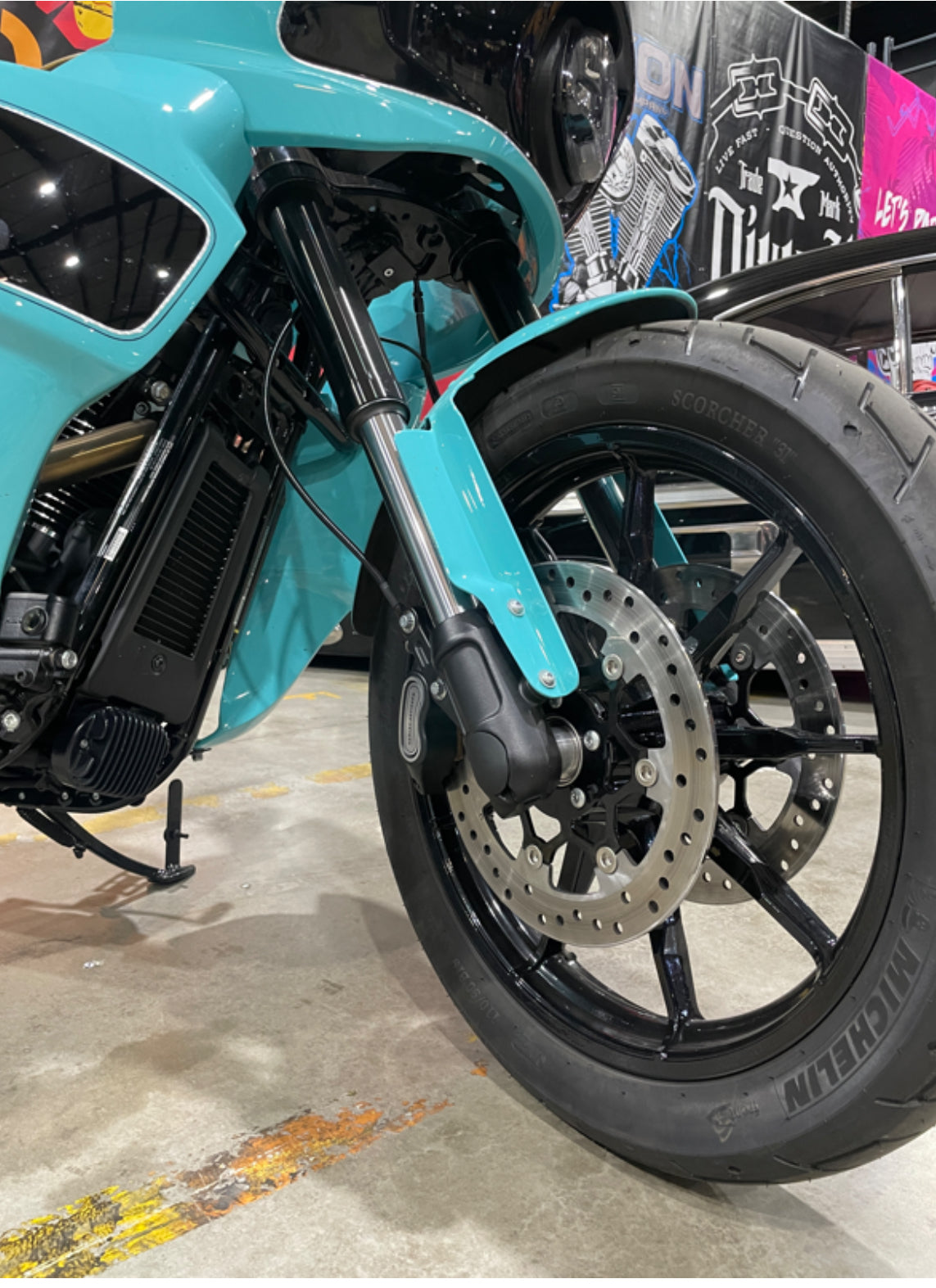 GREEN BROTHERS DESIGN- Axle Plug Kit for Softail M8 with Inverted Forks