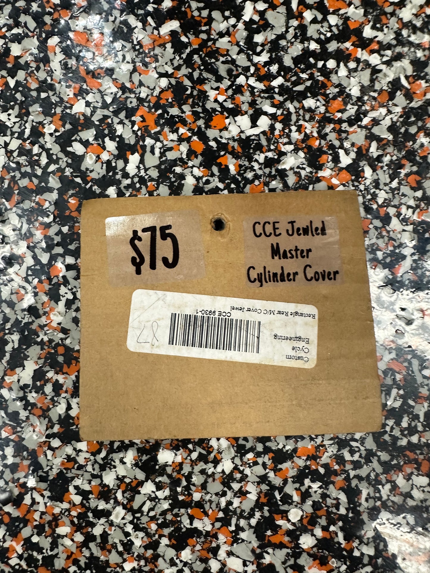 CUSTOM CYCLE ENGINEERING- Master Cylinder Cover Jeweled