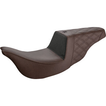 Saddlemen Unknown Industries Seat " FL TOURING "- Front Carbon Fiber/Black Gripper Lumbar/Rear Lattice Stitch
