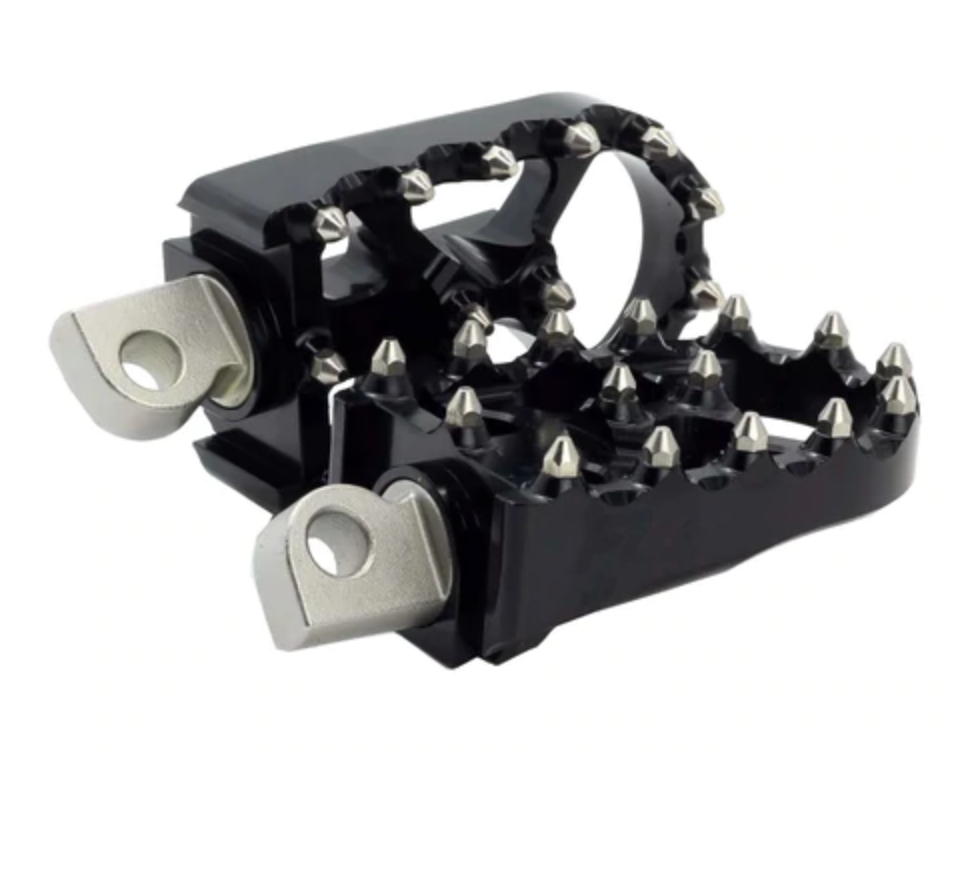 FLO MOTORSPORTS- V3 FOOT PEGS FOR HARLEY DAVIDSON / DYNA / CUSTOM CHOPPER