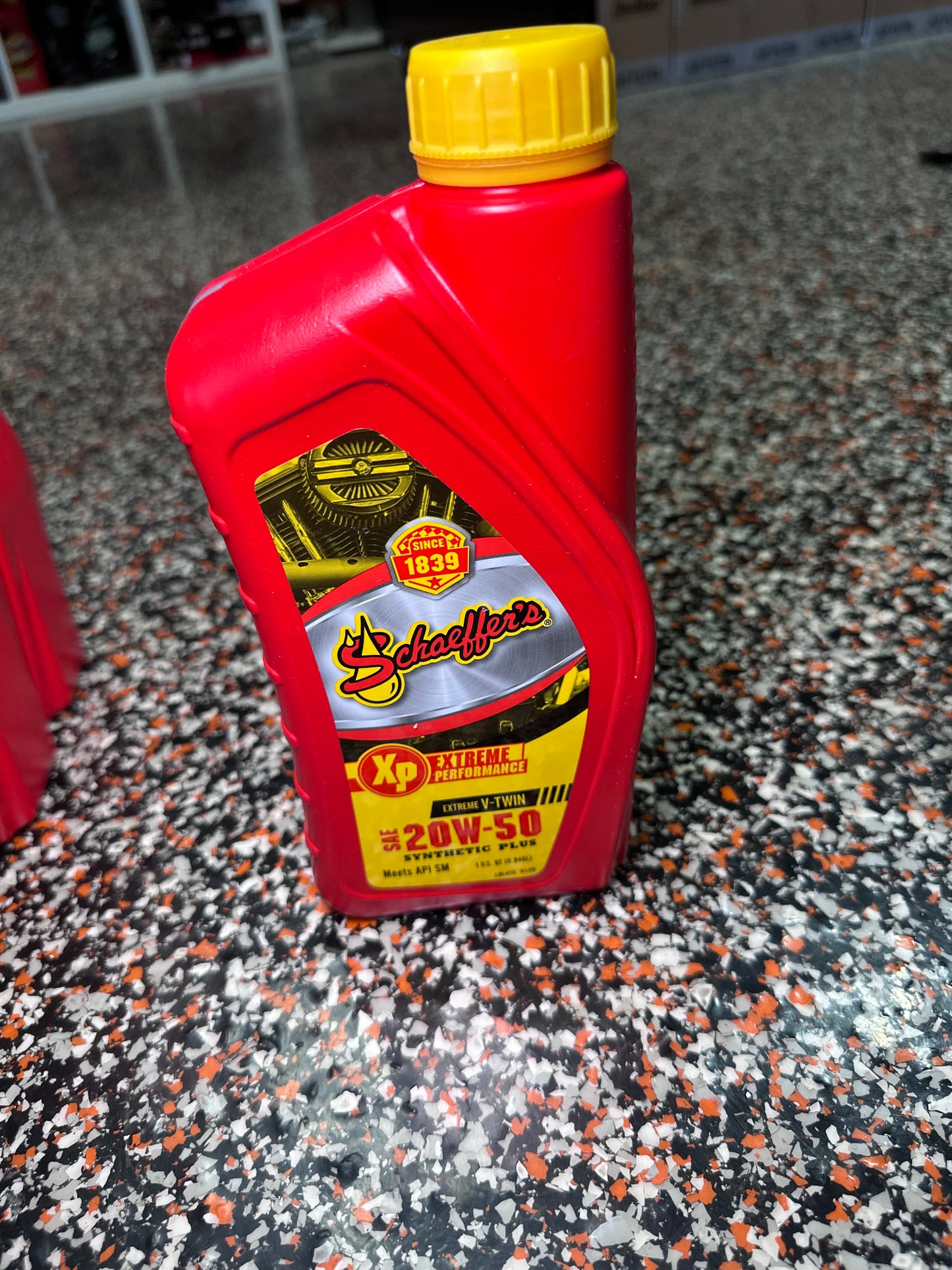 Dyna Dicks Oil Change Kit - (M8 Models)– High-Performance Synthetic Oil + Premium Full-Synthetic Filter