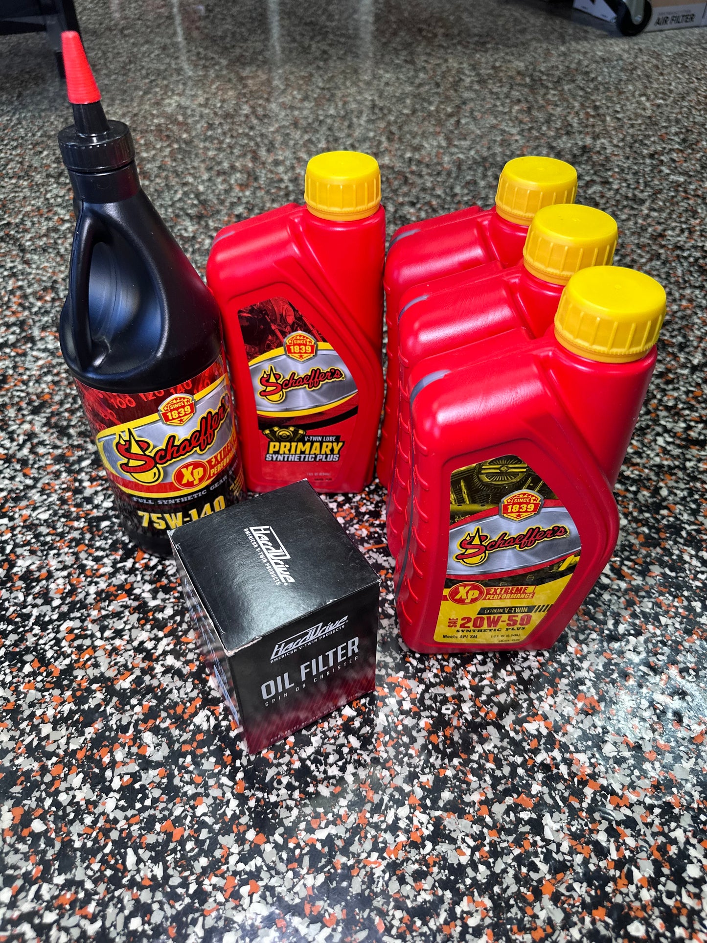 Dyna Dicks Oil Change Kit - (Twin Cam Dyna)– High-Performance Synthetic Oil + Premium Full-Synthetic Filter