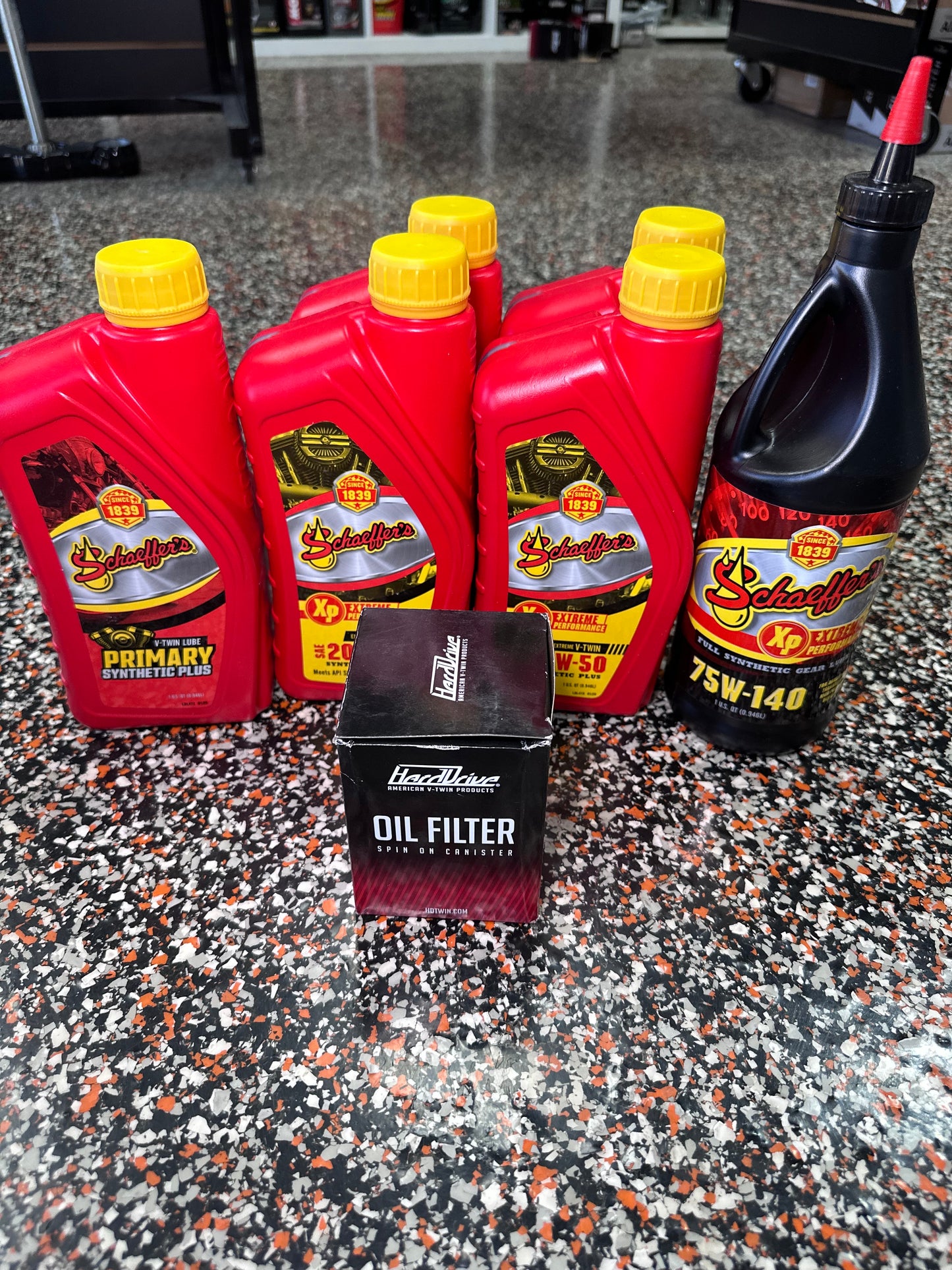 Dyna Dicks Oil Change Kit - (Twin Cam Touring)– High-Performance Synthetic Oil + Premium Full-Synthetic Filter