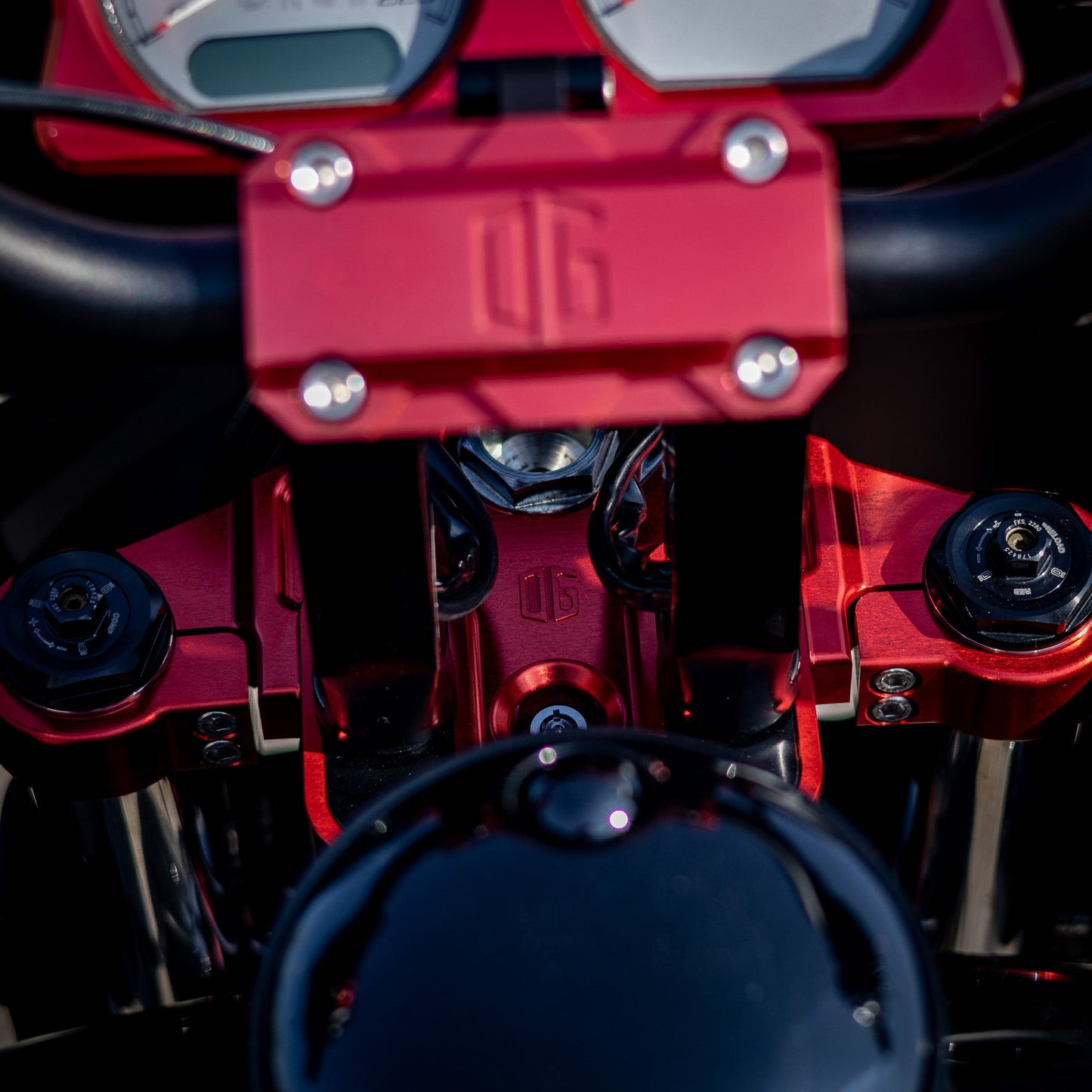 Red Harley Davidson Touring Top Triple Tree installed on a 2020 Road Glide FLTRX