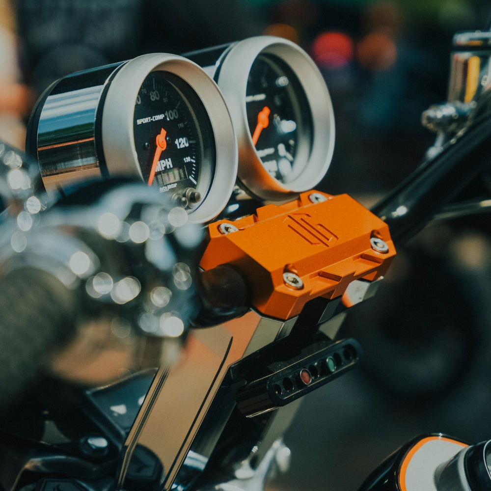 OG 6.5'' Straight Risers installed on a FXR